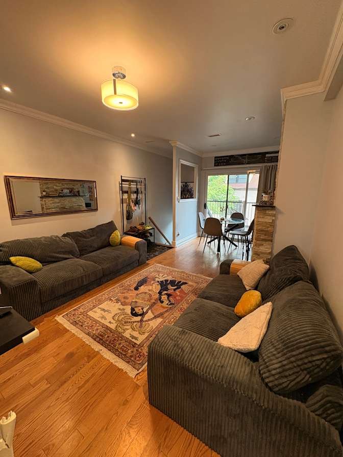 Dundas Street East - Photo 11