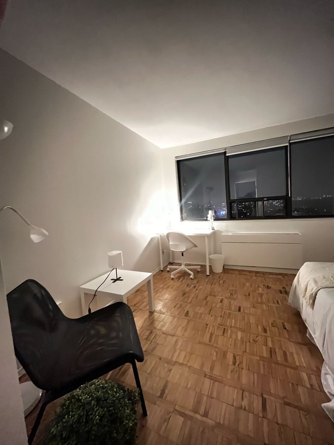 88 Bloor Street East - Photo 2
