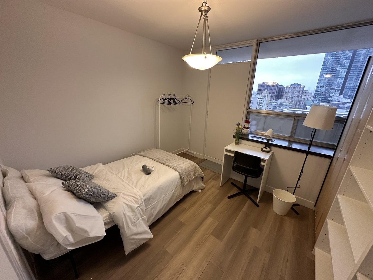 100 Wellesley Street East - Photo 2