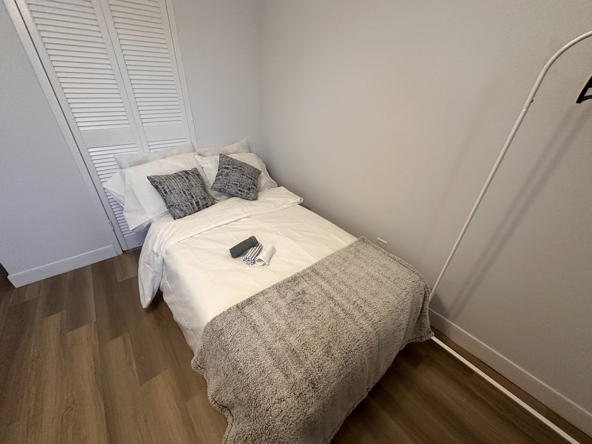 100 Wellesley Street East - Photo 3