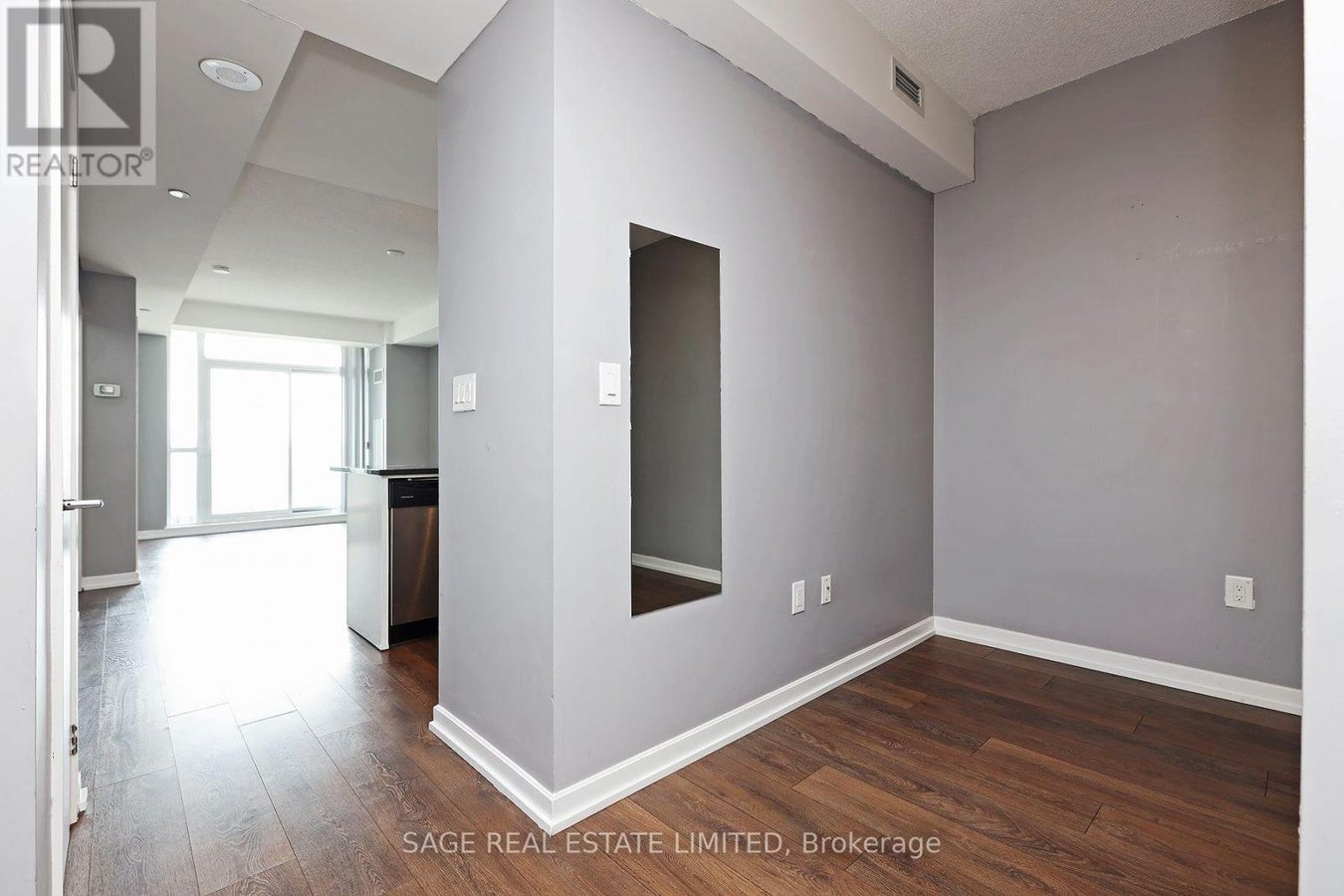 413 - 66 FOREST MANOR ROAD - Photo 3