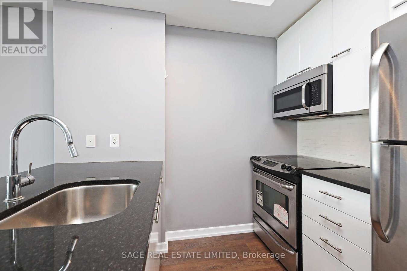 413 - 66 FOREST MANOR ROAD - Photo 8