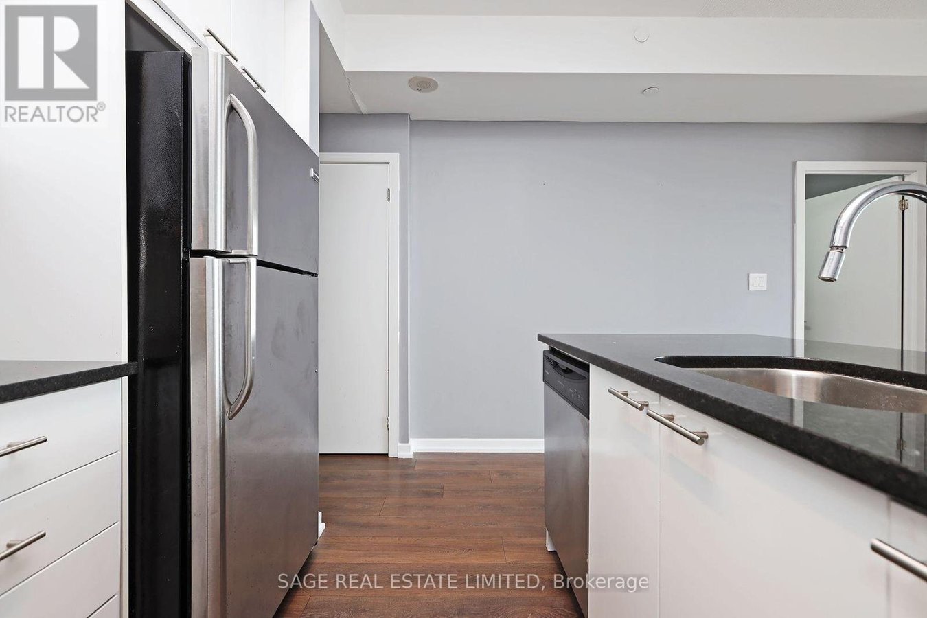 413 - 66 FOREST MANOR ROAD - Photo 9