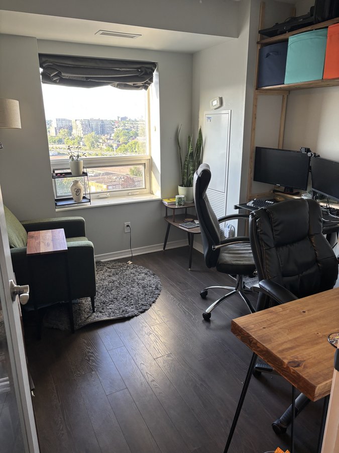 60 Heintzman Street - Photo 3