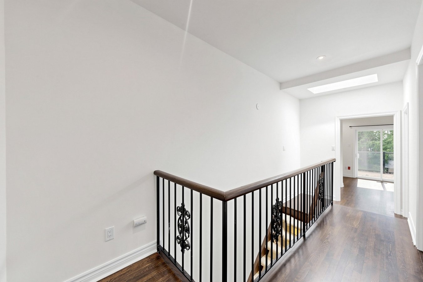 Macpherson Avenue - Photo 7