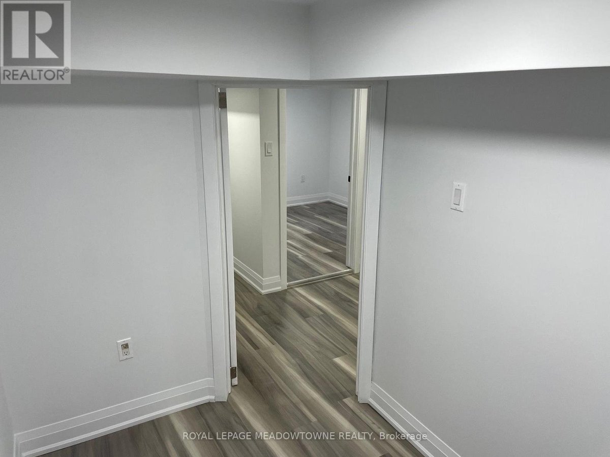 BSMT - 1211 COLLEGE STREET - Photo 4
