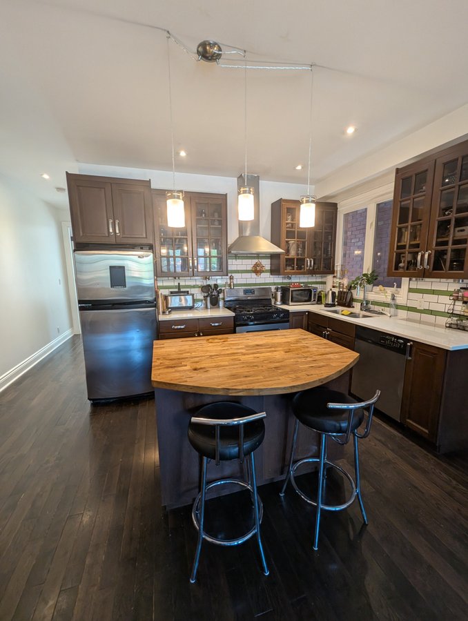 36 Coxwell Avenue - Photo 10