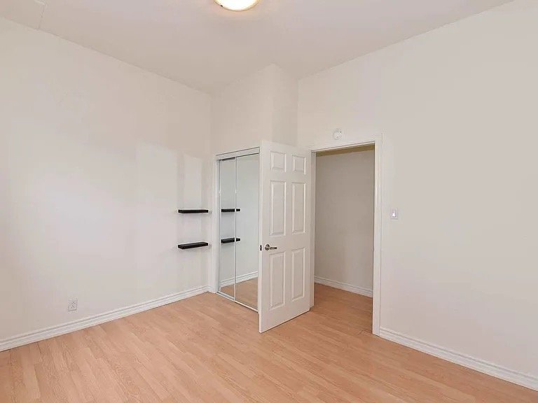 1279 Davenport Road - Photo 18