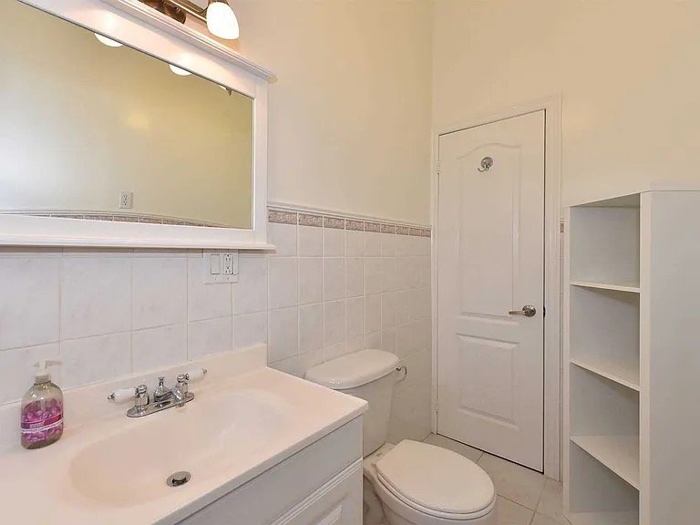 1279 Davenport Road - Photo 15
