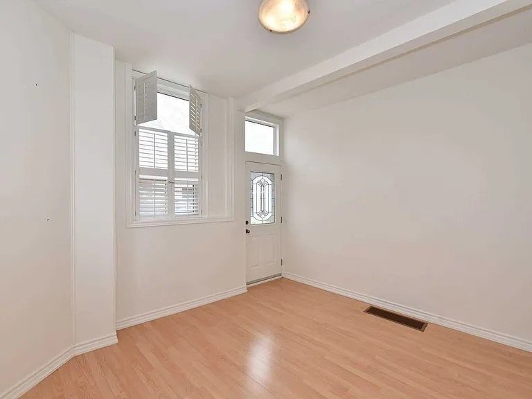 1279 Davenport Road - Photo 14