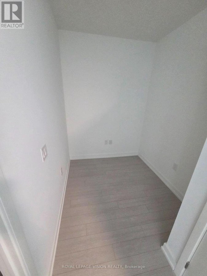 1116 - 4010 EGLINTON AVENUE W - Photo 4