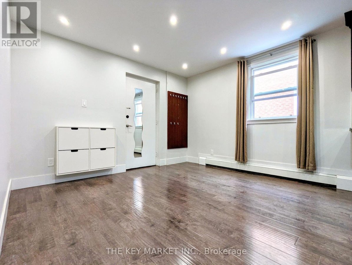 2 - 211 ST CLEMENTS AVENUE - Photo 5