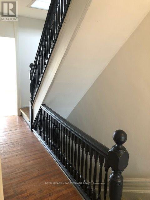UPPER - 1211 COLLEGE STREET - Photo 8