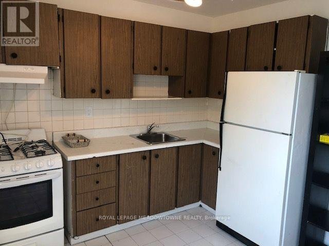 UPPER - 1211 COLLEGE STREET - Photo 13