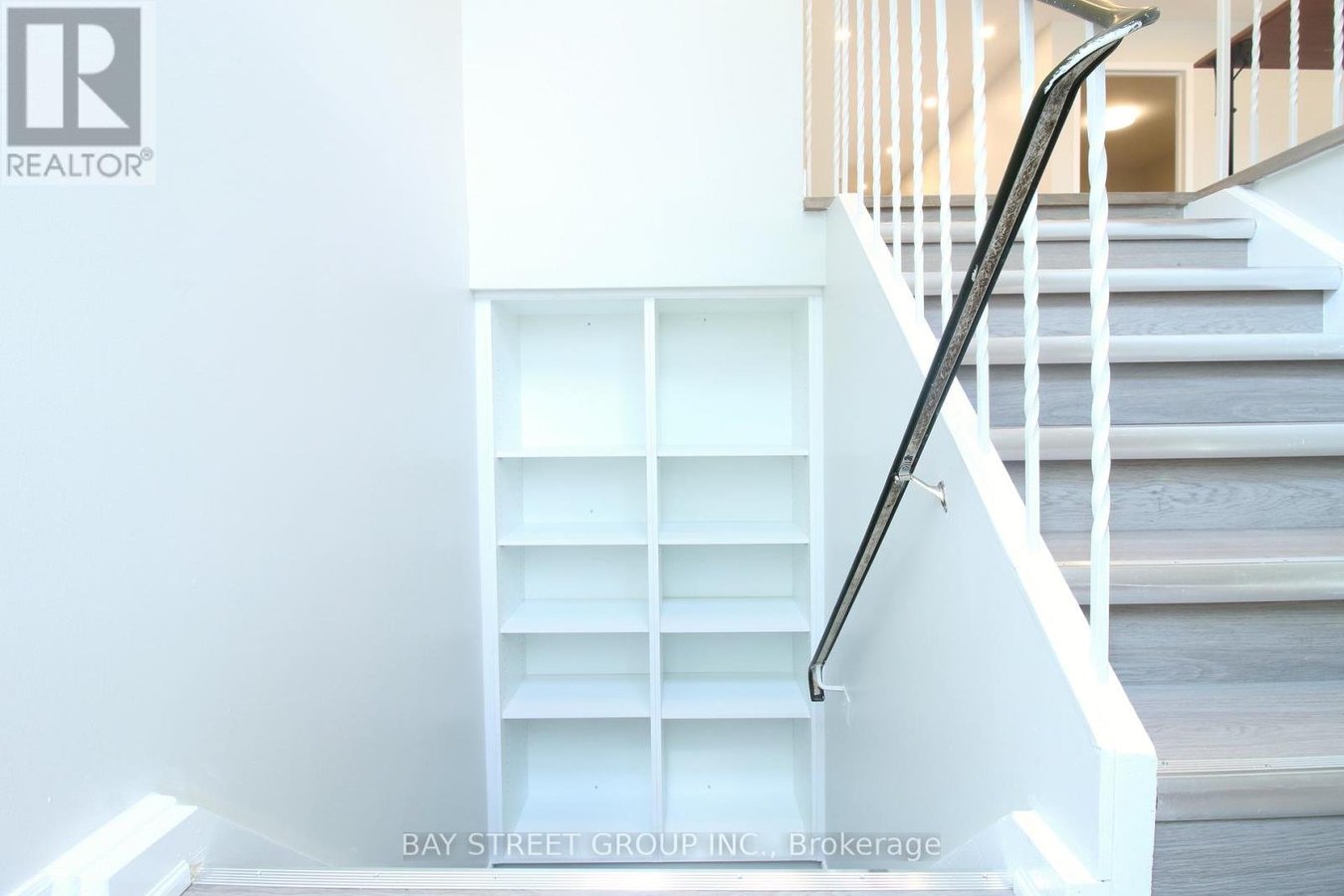 MAIN FLOOR - 117 PINDAR CRESCENT - Photo 6