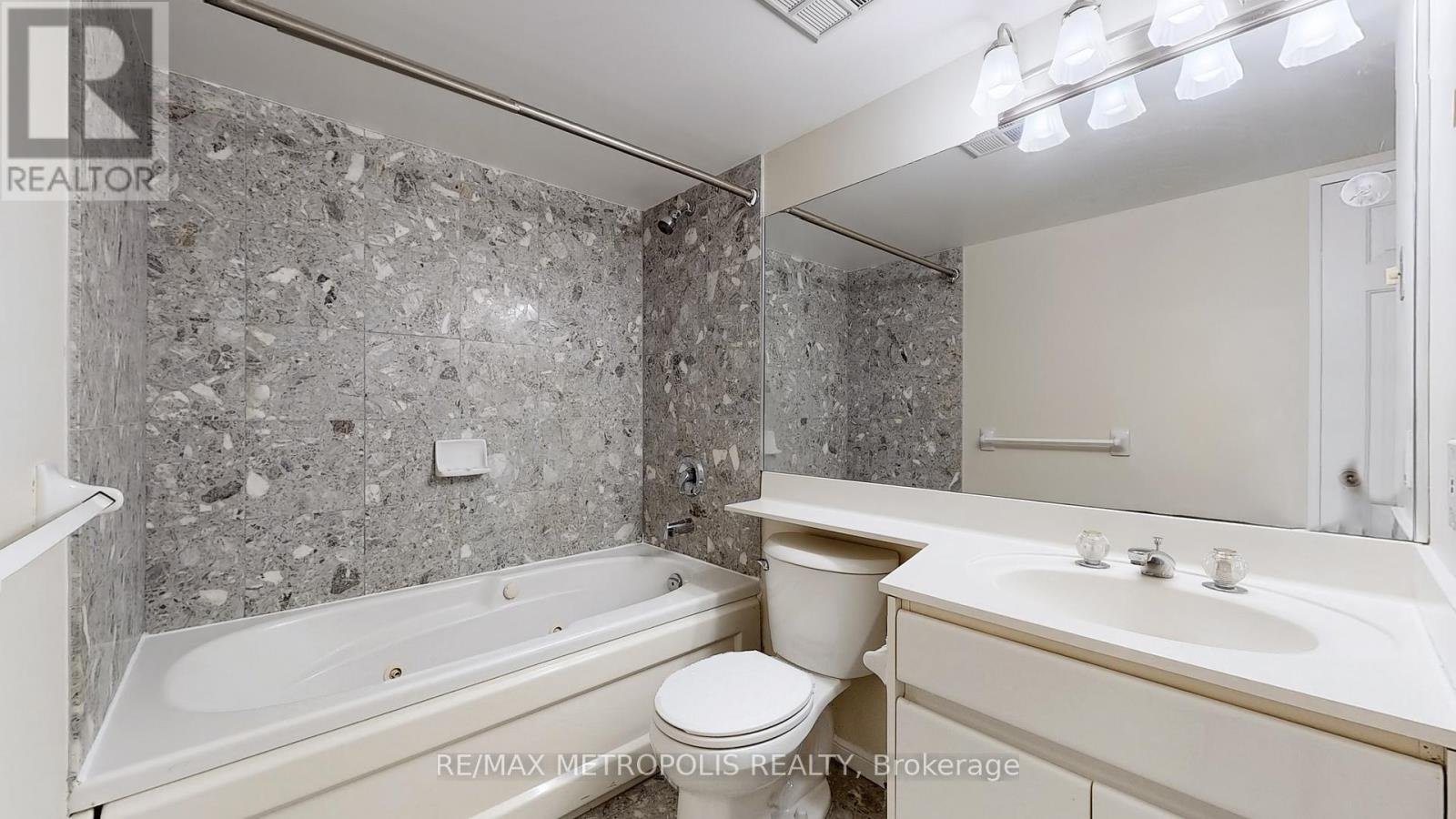 810 - 7 CARLTON STREET - Photo 6