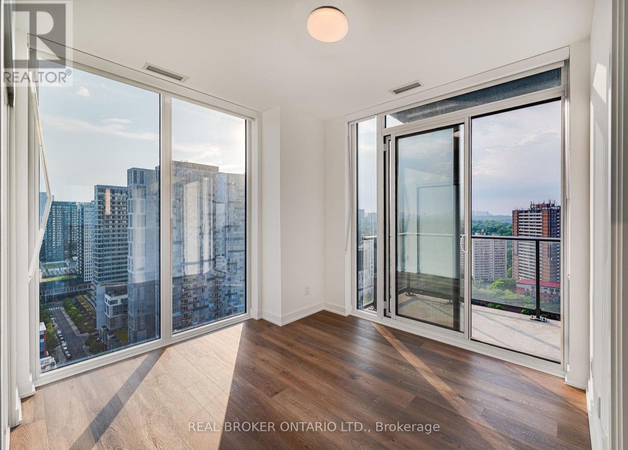 2308 - 5 DEFRIES STREET - Photo 2