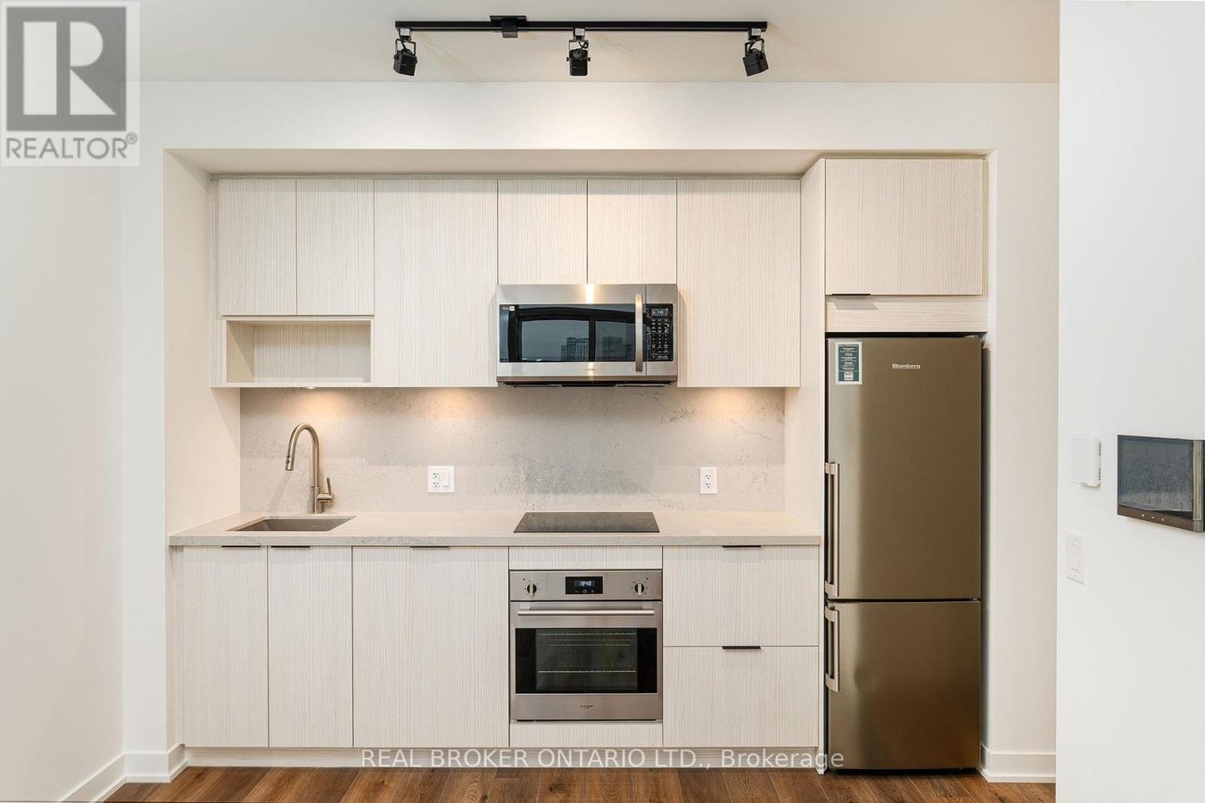 2308 - 5 DEFRIES STREET - Photo 7