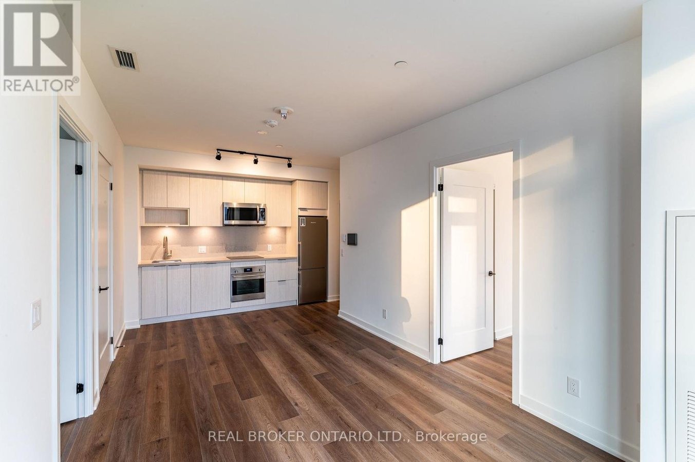 2308 - 5 DEFRIES STREET - Photo 15