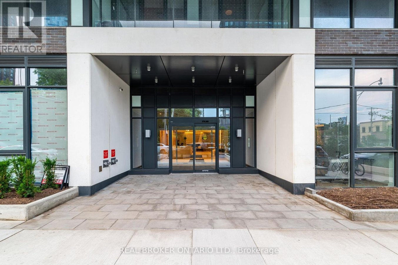 2308 - 5 DEFRIES STREET - Photo 30