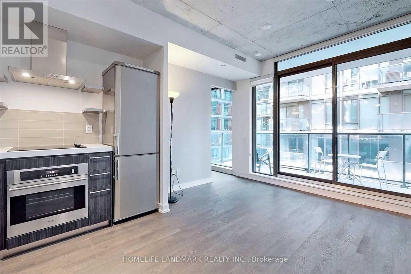 437 - 461 ADELAIDE STREET W - Photo 5