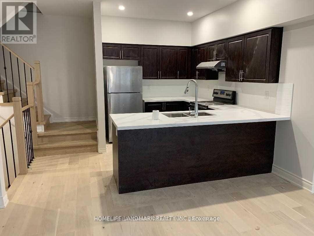 12 - 8 EATON PARK LANE - Photo 3