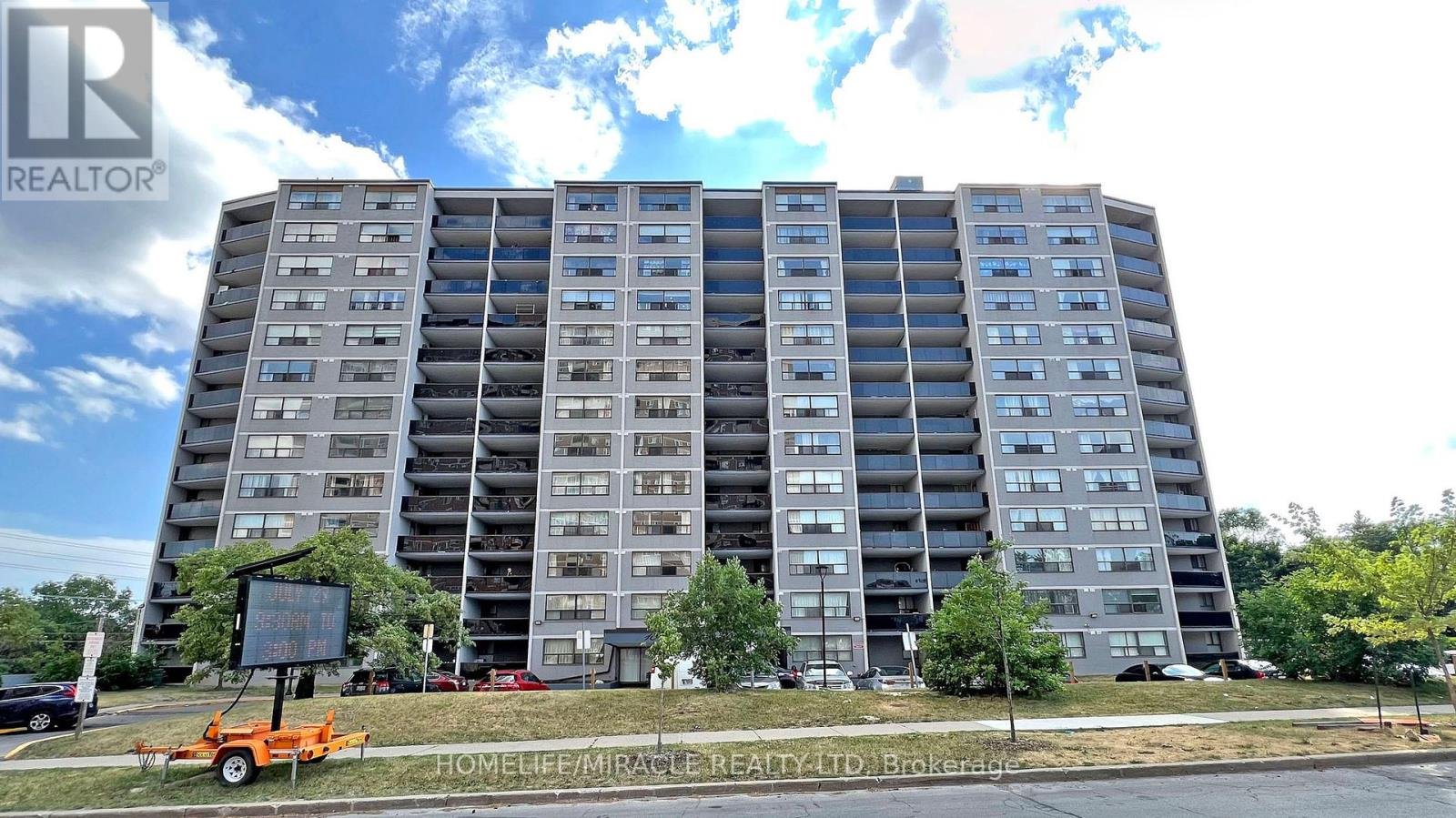 1206 - 10 TOBERMORY DRIVE - Photo 2