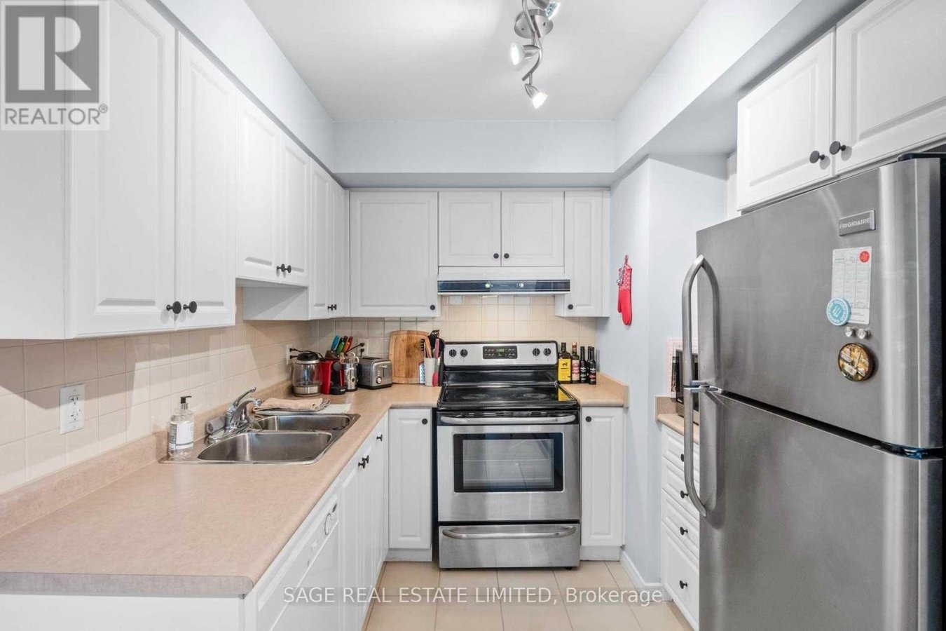 504 - 230 KING STREET E - Photo 4
