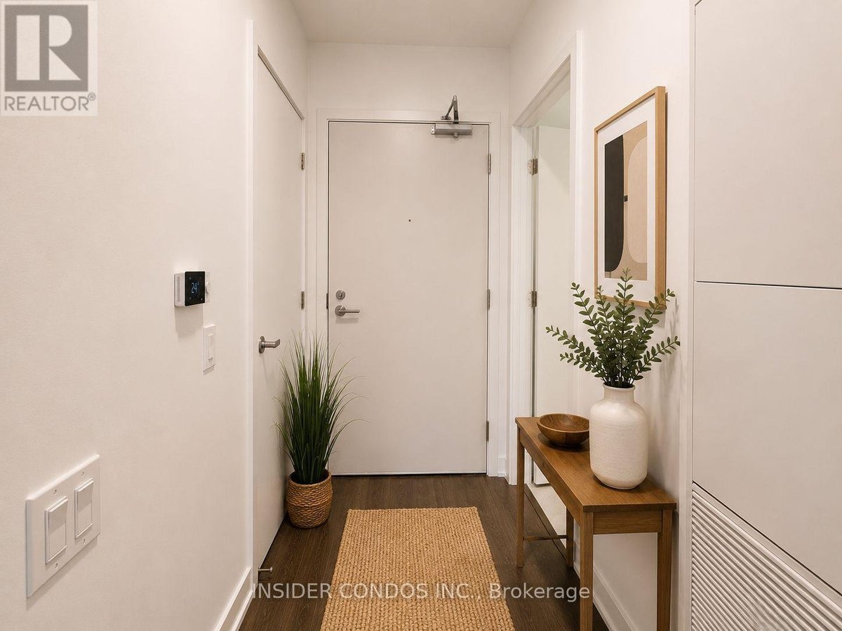 428 - 4010 EGLINTON AVENUE W - Photo 2