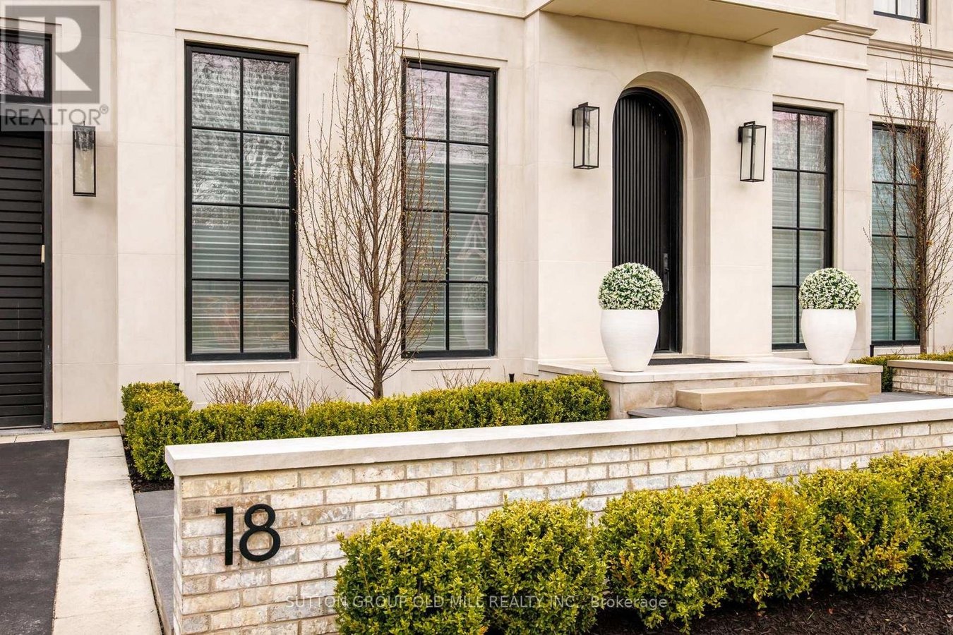 18 BLAIR ATHOL CRESCENT - Photo 3