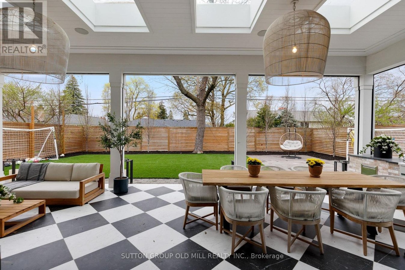 18 BLAIR ATHOL CRESCENT - Photo 35