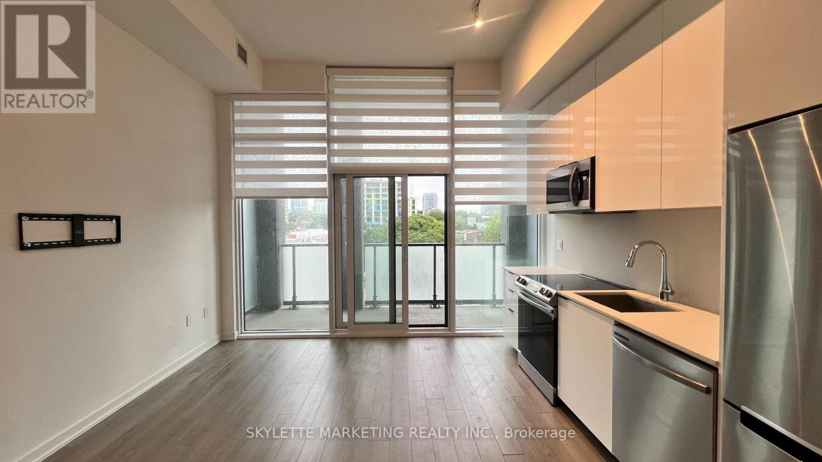 425 - 50 POWER STREET - Photo 3