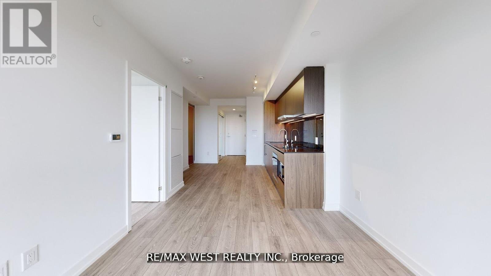 1023 - 1100 SHEPPARD AVENUE W - Photo 12