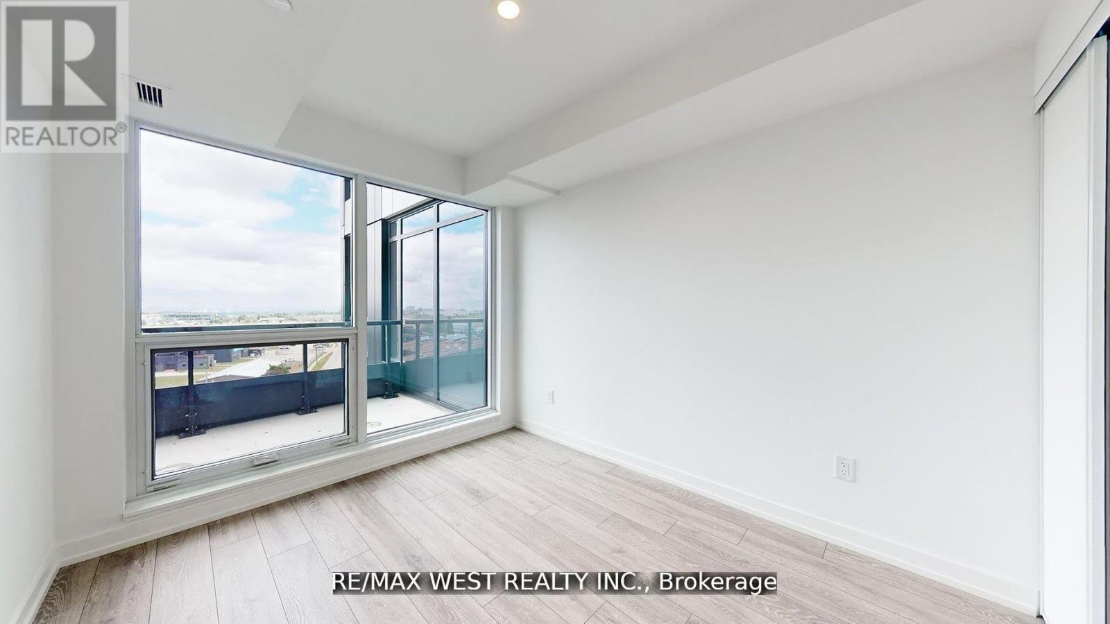1023 - 1100 SHEPPARD AVENUE W - Photo 19