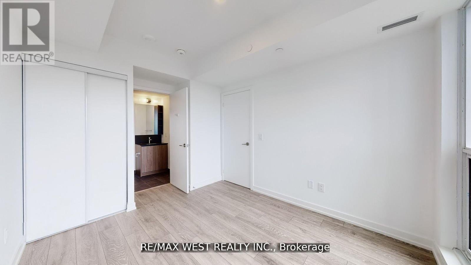 1023 - 1100 SHEPPARD AVENUE W - Photo 22