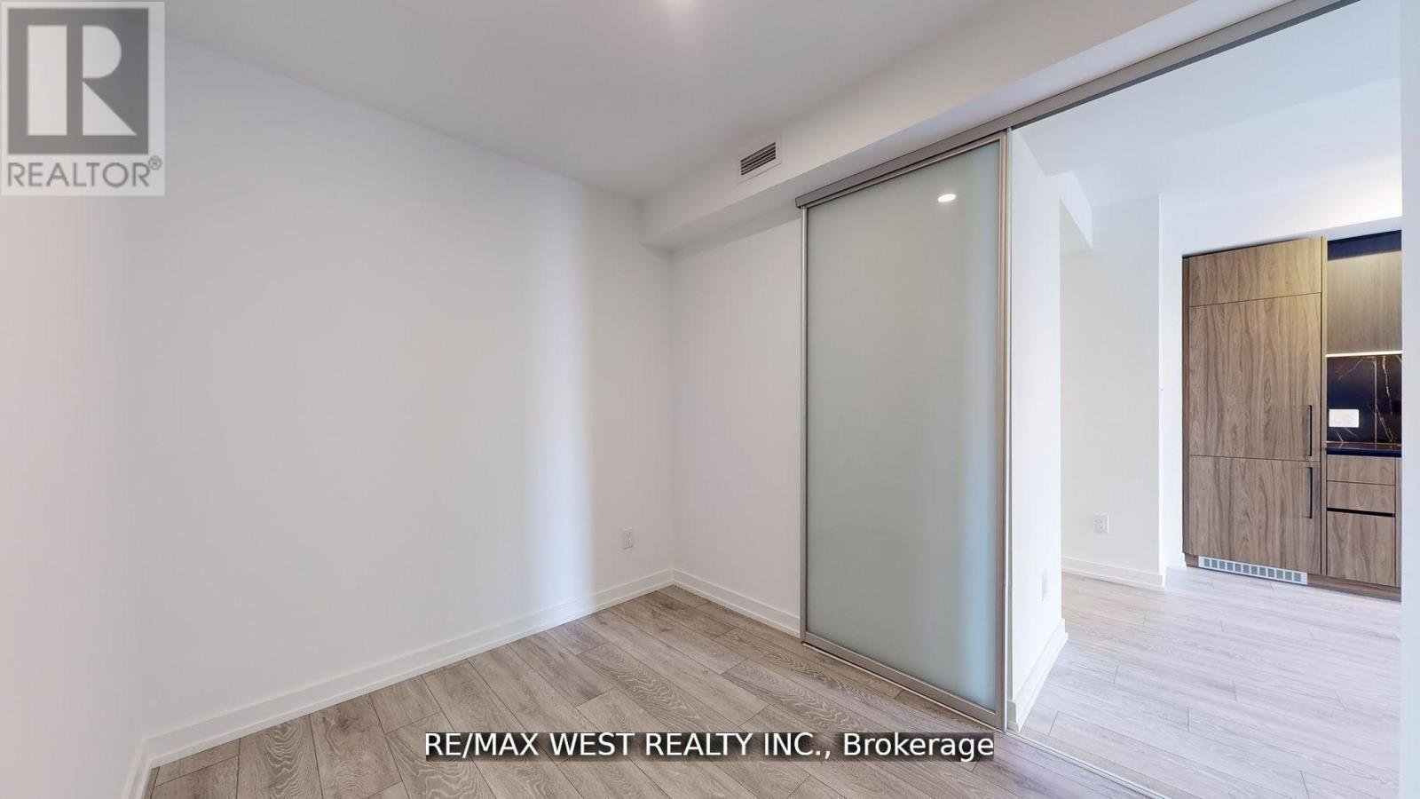 1023 - 1100 SHEPPARD AVENUE W - Photo 28