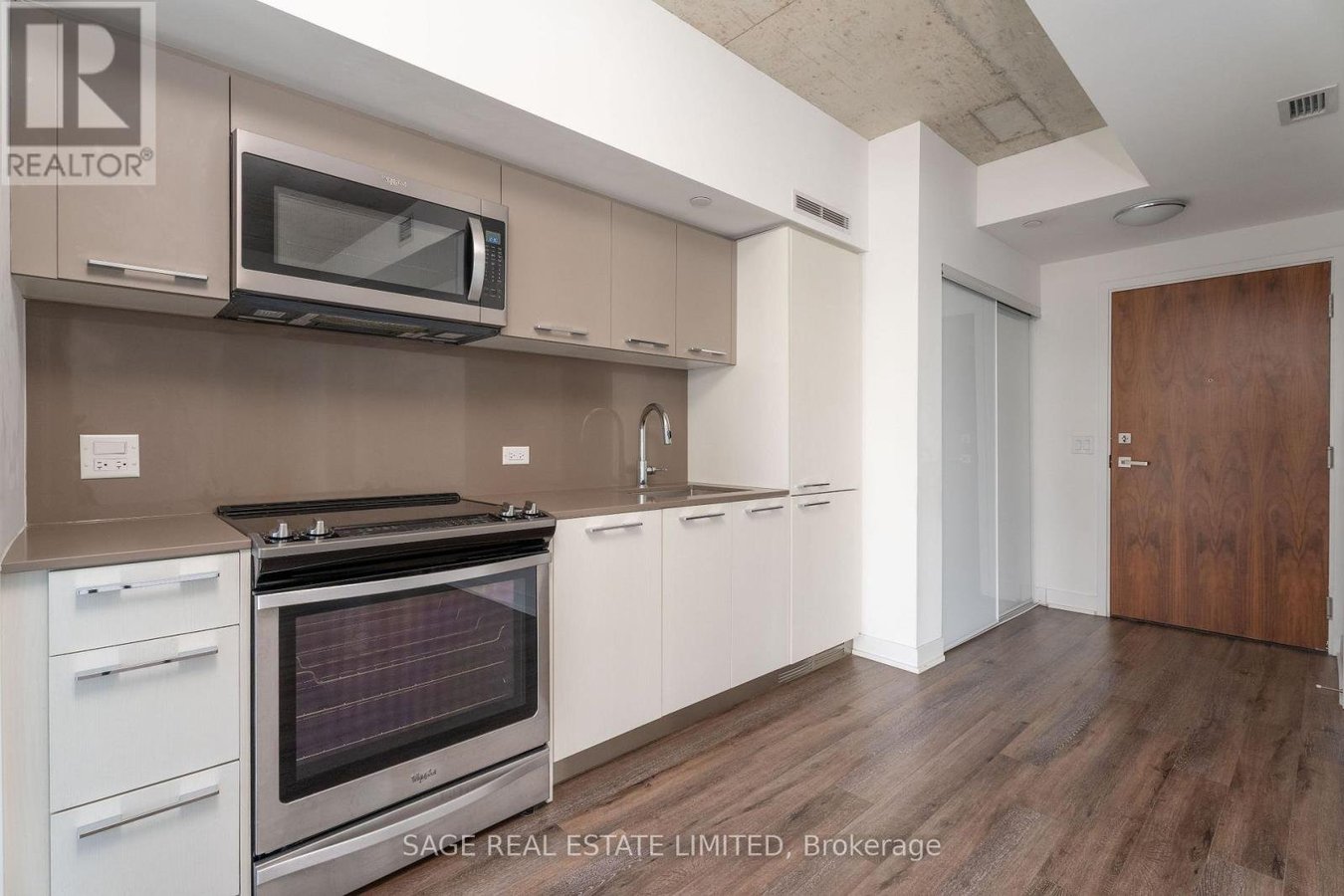 1102 - 15 BASEBALL PLACE - Photo 3