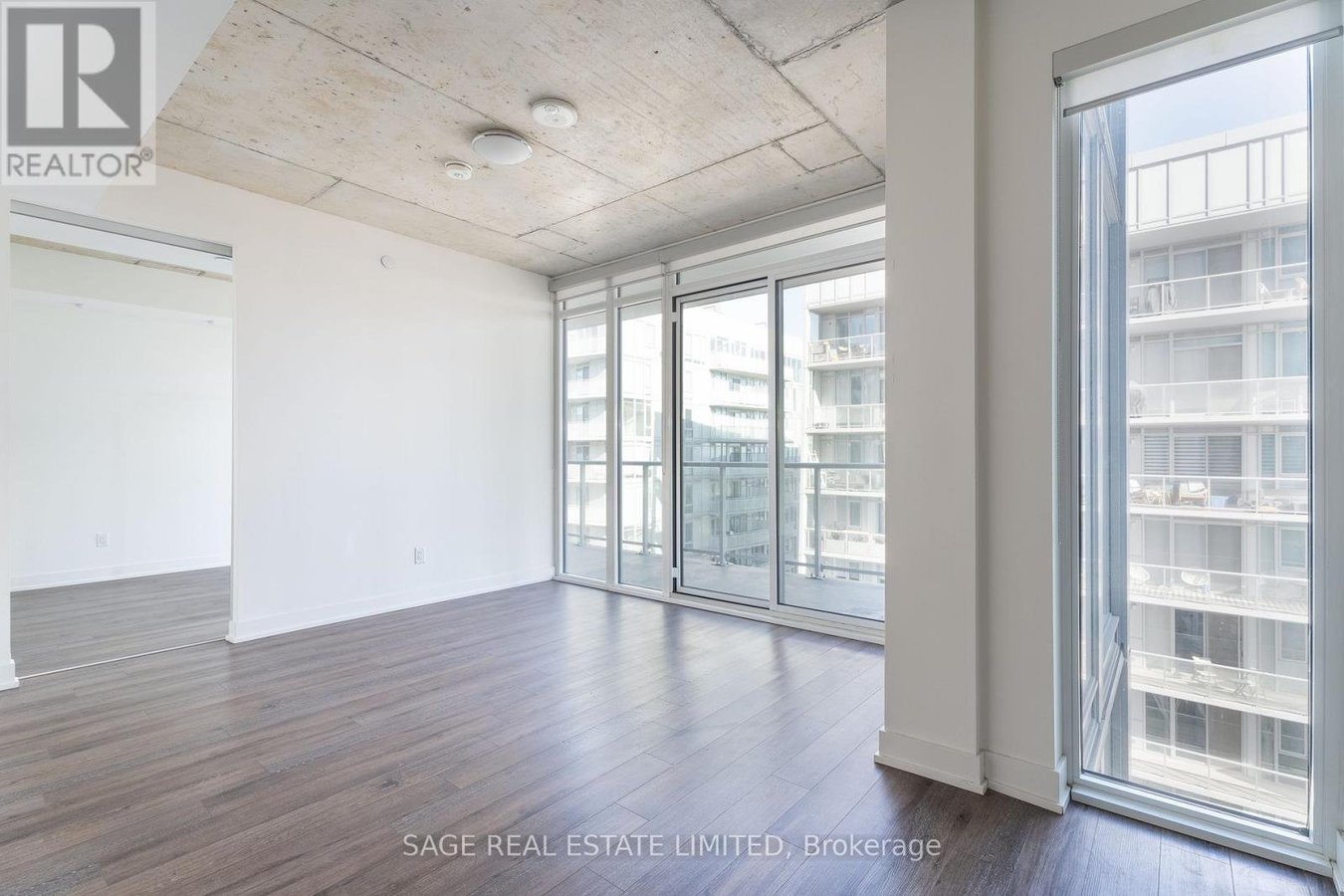 1102 - 15 BASEBALL PLACE - Photo 6