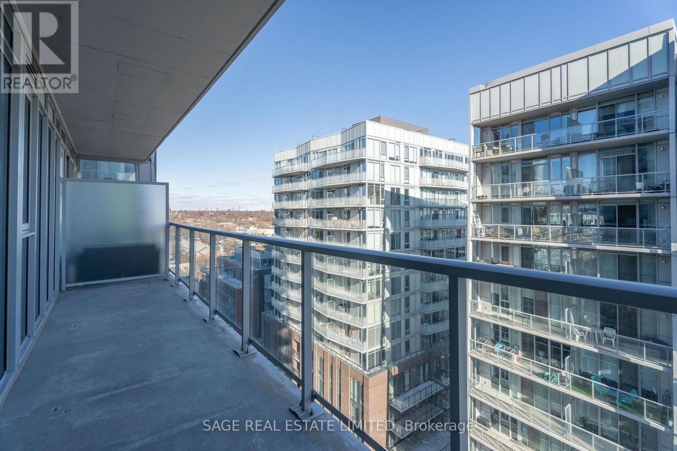 1102 - 15 BASEBALL PLACE - Photo 14