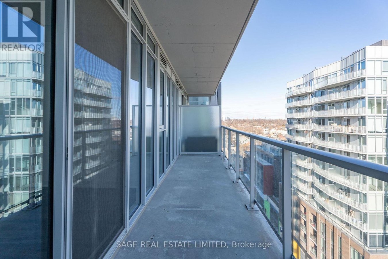 1102 - 15 BASEBALL PLACE - Photo 17