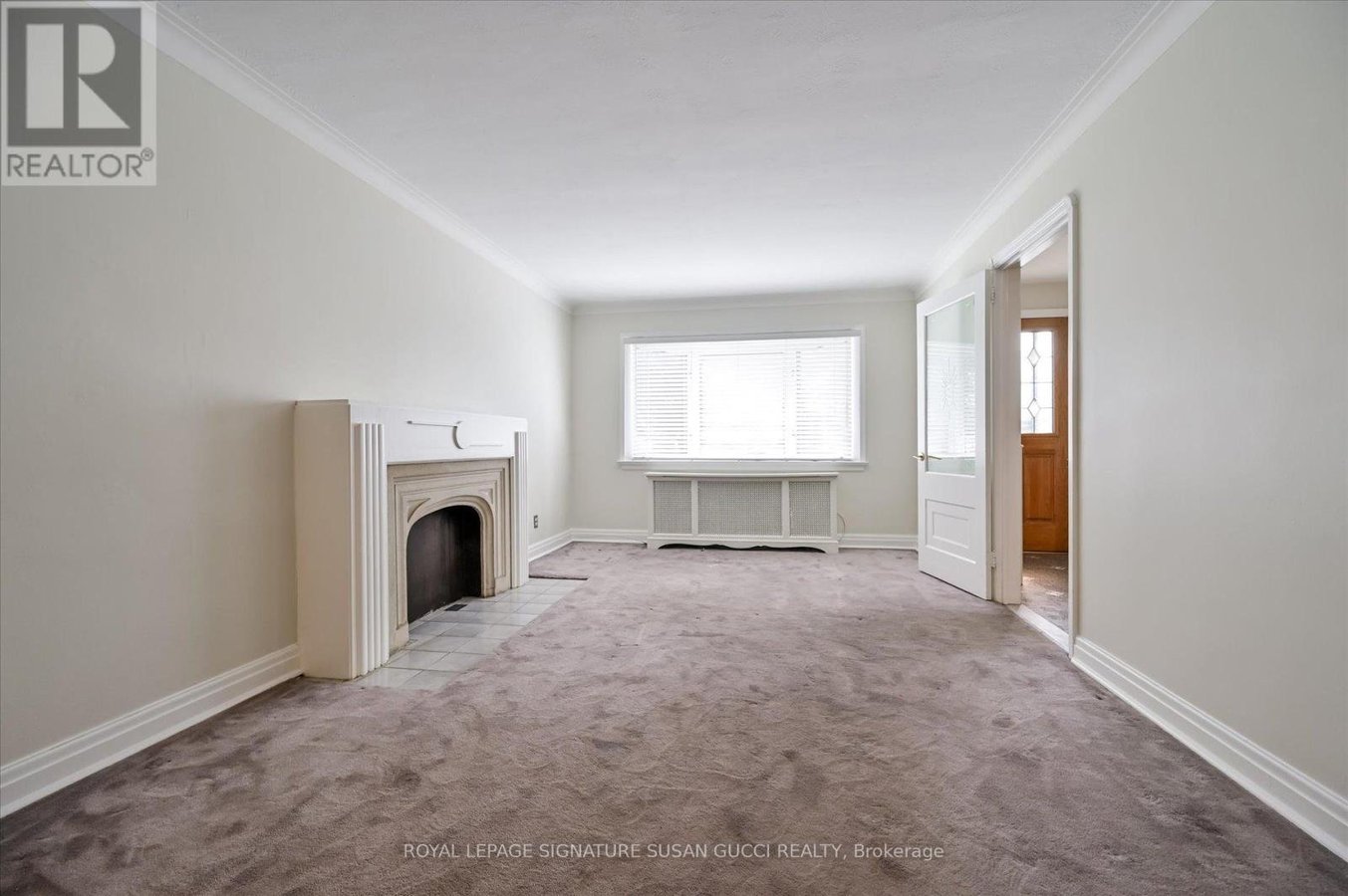 MAIN - 32 MARILYN CRESCENT - Photo 6