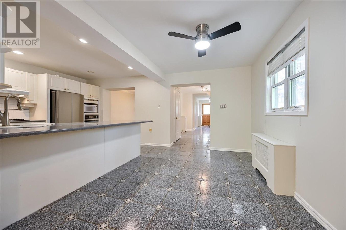 MAIN - 32 MARILYN CRESCENT - Photo 12