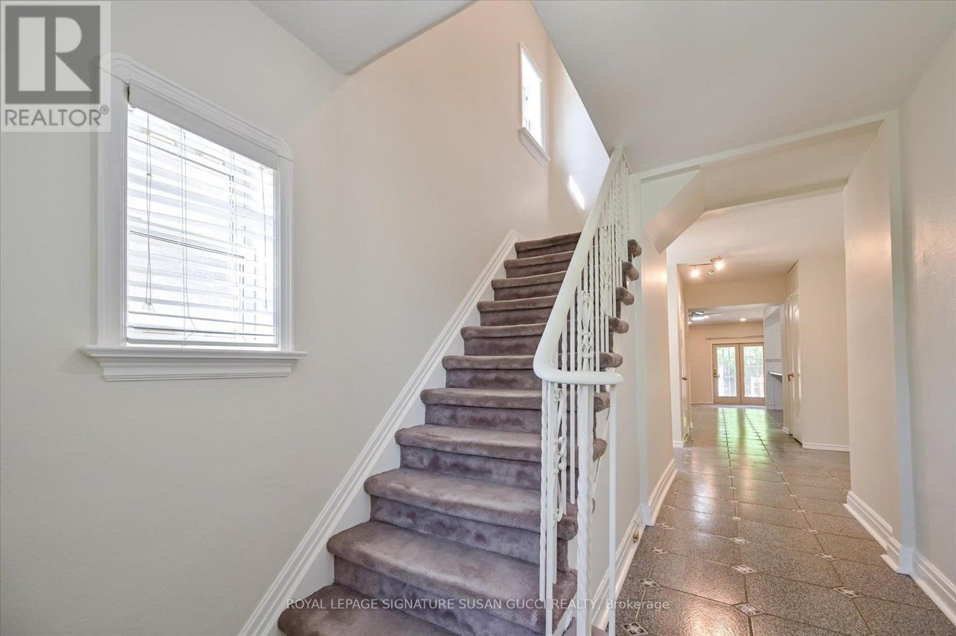MAIN - 32 MARILYN CRESCENT - Photo 18