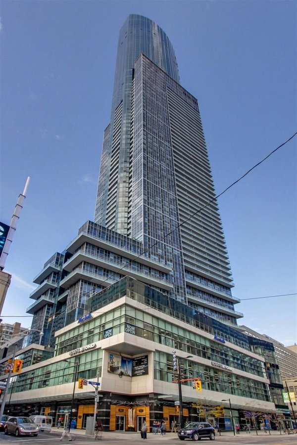 386 Yonge Street - Photo 1