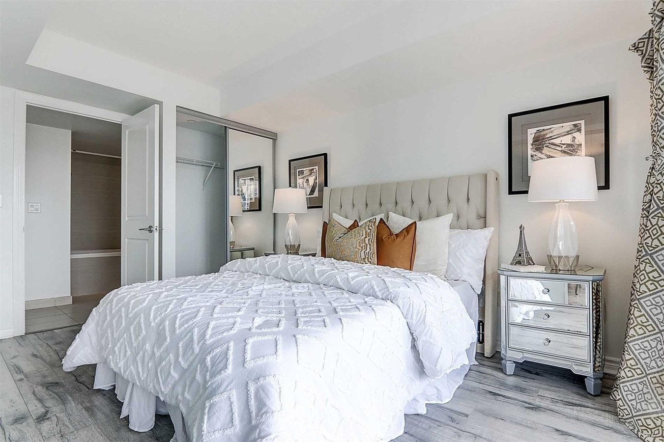 386 Yonge Street - Photo 3