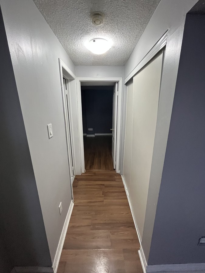 2106 Saint Clair Avenue West - Photo 5
