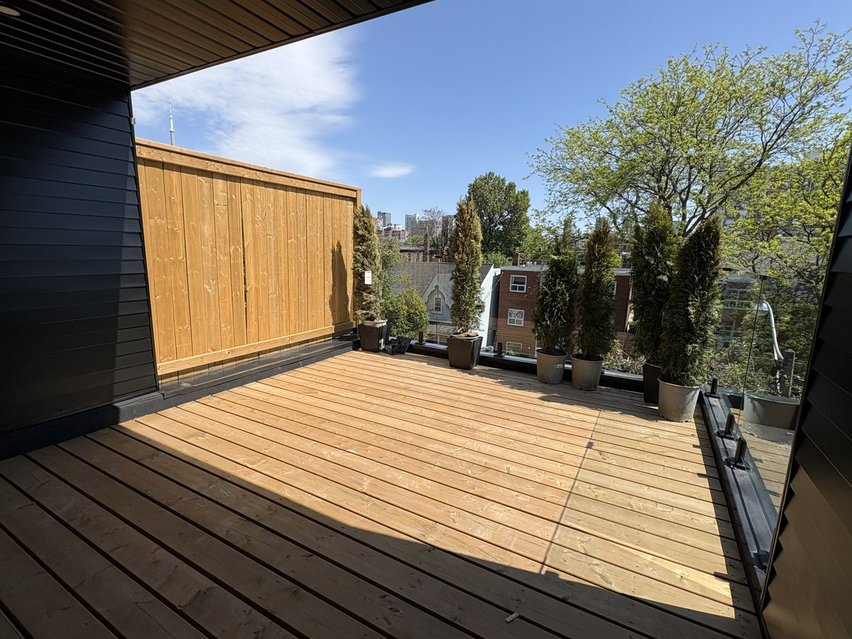 18 Crocker Avenue - Photo 2