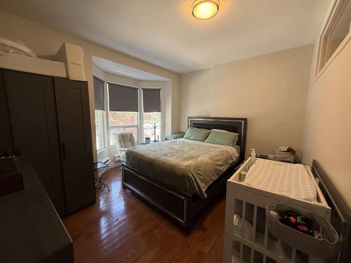 559 Dovercourt Road - Photo 2