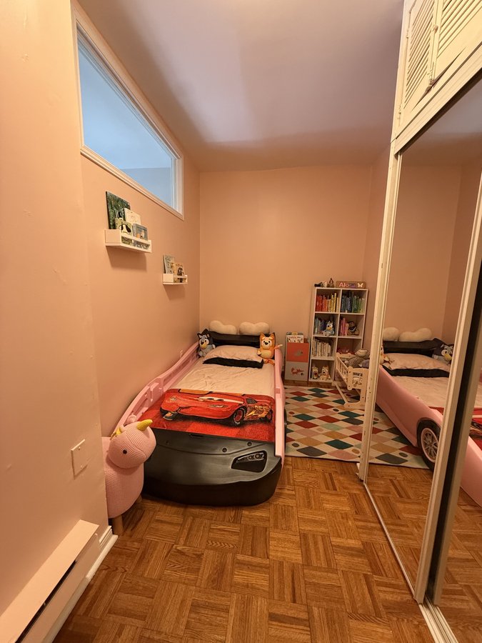 559 Dovercourt Road - Photo 3