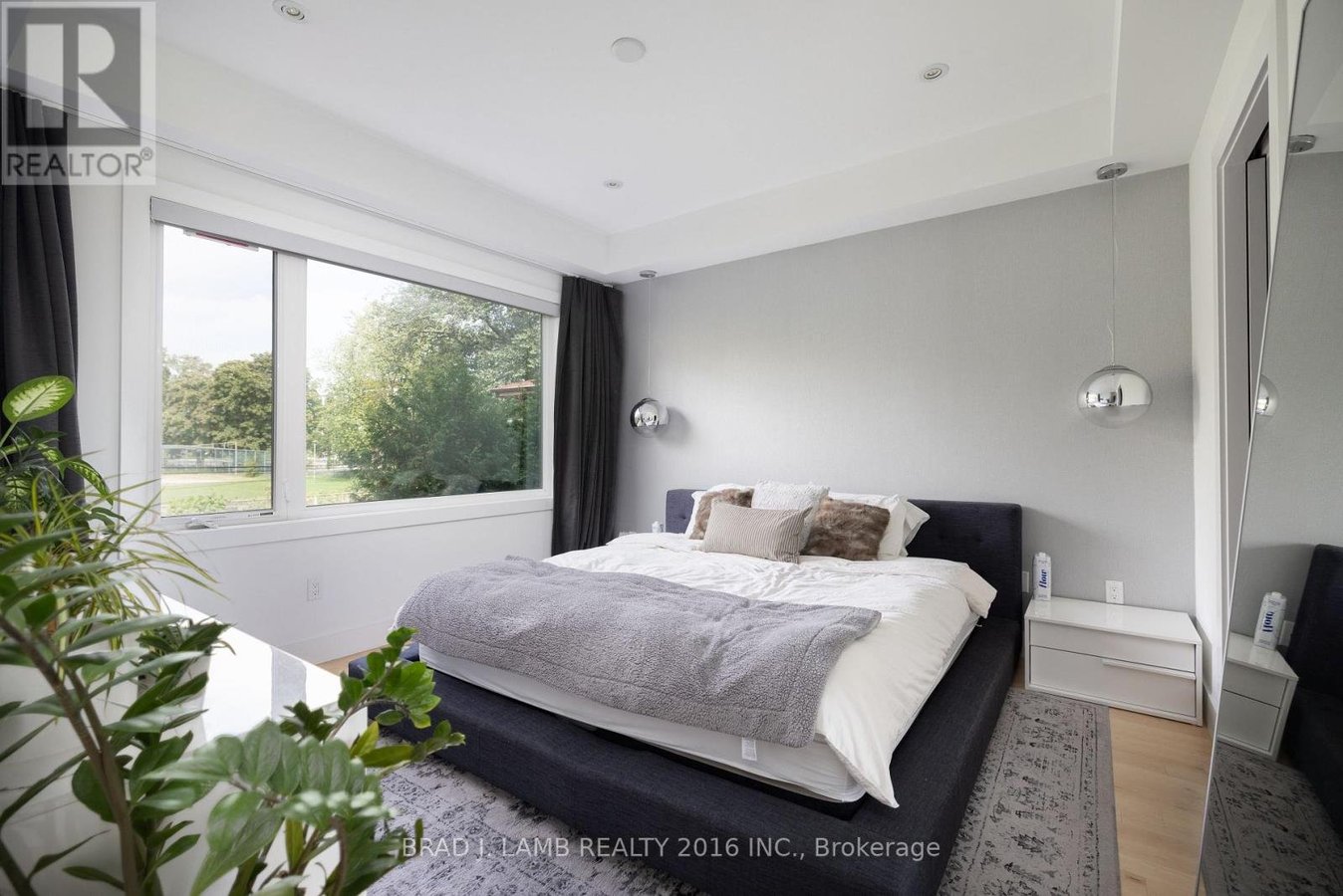 16 EGERTON LANE N - Photo 7